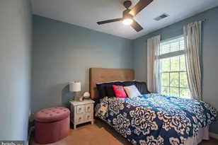 43287 Chokeberry Square, Ashburn, VA 20147 - Photo 9