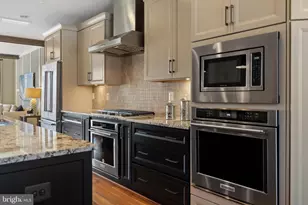 42389 Willow Creek Way, Brambleton, VA 20148 - Photo 23