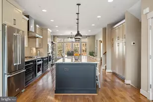 42389 Willow Creek Way, Brambleton, VA 20148 - Photo 19