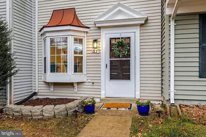 37 Alden Court, Sterling, VA 20165 - Photo 3