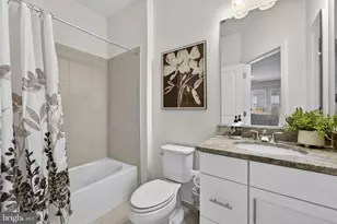 23043 Sullivans Cove Sq, Brambleton, VA 20148 - Photo 13