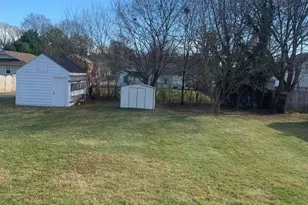 110 Pershing Ave NW, Leesburg, VA 20176 - Photo 5