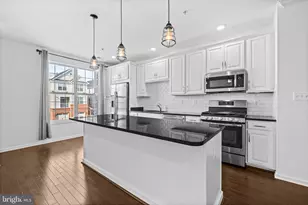 23276 Southdown Manor Terrace, Ashburn, VA 20148 - Photo 3