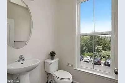 43385 Rickenbacker Square, Ashburn, VA 20147 - Photo 9