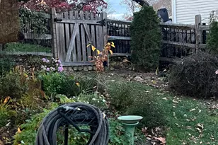 1114 Bradfield Dr SW, Leesburg, VA 20175 - Photo 7