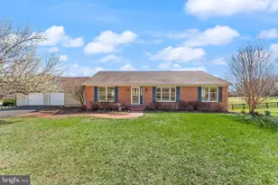 13840 Barnhouse Pl, Leesburg, VA 20176 - Photo 3