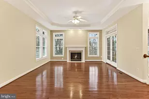 43785 Timberbrooke Pl, Ashburn, VA 20147 - Photo 5