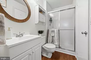 32 Fenton Wood Dr, Sterling, VA 20165 - Photo 11