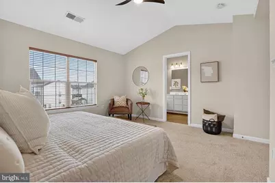 21758 Flora Springs Terrace, Ashburn, VA 20147 - Photo 17