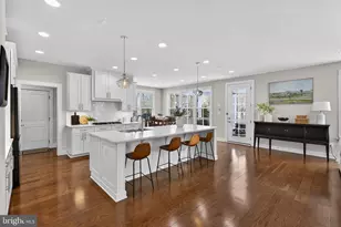 41263 Chatham Green Cir, Aldie, VA 20105 - Photo 3