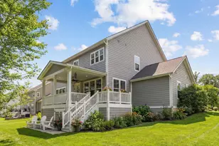 41263 Chatham Green Cir, Aldie, VA 20105 - Photo 7