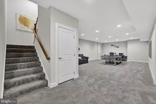 41263 Chatham Green Cir, Aldie, VA 20105 - Photo 53