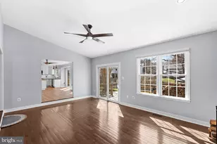 105 Country Rd, Potomac Falls, VA 20165 - Photo 11