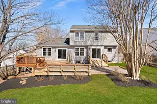 105 Country Rd, Potomac Falls, VA 20165 - Photo 31