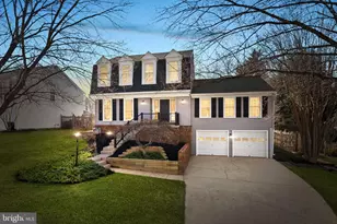 105 Country Rd, Potomac Falls, VA 20165 - Photo 47