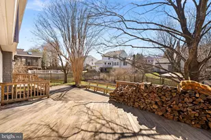 105 Country Rd, Potomac Falls, VA 20165 - Photo 39
