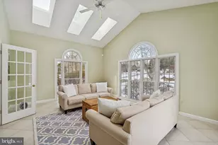 404 Beauregard Dr SE, Leesburg, VA 20175 - Photo 5