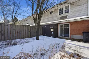 300 E Furman Dr, Sterling, VA 20164 - Photo 23