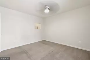 300 E Furman Dr, Sterling, VA 20164 - Photo 17