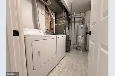 439 Ginkgo Terrace NE, Leesburg, VA 20176 - Photo 27