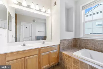 22717 Settlers Trail Terrace E, Brambleton, VA 20148 - Photo 11