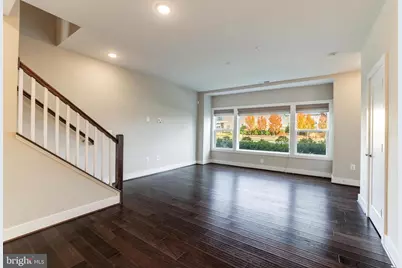 44752 Tiverton Square, Ashburn, VA 20147 - Photo 5