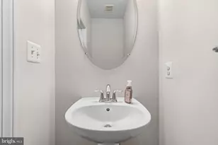 25243 Barley Grass Square, Aldie, VA 20105 - Photo 13