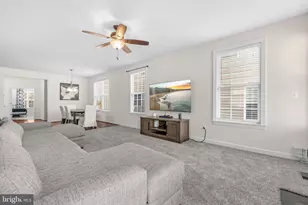 25243 Barley Grass Square, Aldie, VA 20105 - Photo 9