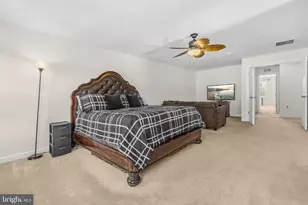 25243 Barley Grass Square, Aldie, VA 20105 - Photo 15