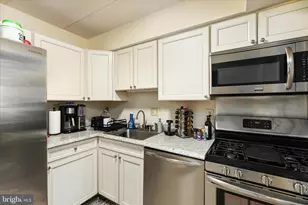 125 Clubhouse Dr SW, Leesburg, VA 20175 - Photo 5