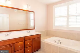23548 Hopewell Manor Terrace, Ashburn, VA 20148 - Photo 15