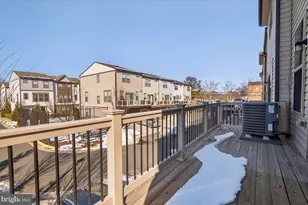 120 Tolocka Terrace NE, Leesburg, VA 20176 - Photo 9