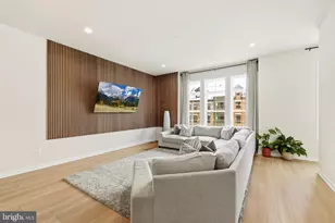 43416 Grandmoore St, Ashburn, VA 20148 - Photo 9