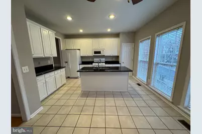 45776 Mountain Pine Square #45776, Sterling, VA 20166 - Photo 11