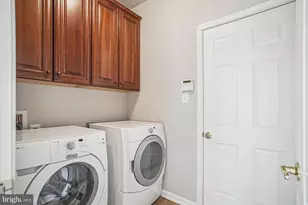 20763 Crescent Pointe Pl, Ashburn, VA 20147 - Photo 25