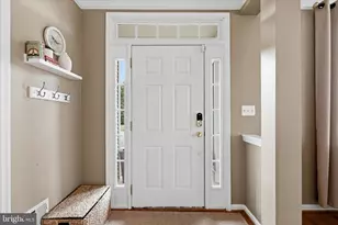 25013 Owl Creek Dr, Aldie, VA 20105 - Photo 3