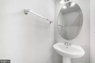 44481 Wolfhound Sq, Ashburn, VA 20147 - Photo 11