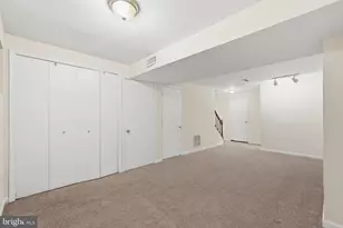 129 Bickel Ct, Sterling, VA 20165 - Photo 19