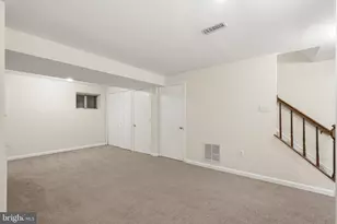 129 Bickel Ct, Sterling, VA 20165 - Photo 17