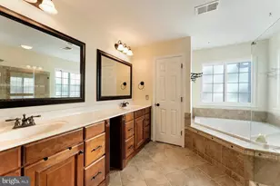 43741 Raleigh Pl, Ashburn, VA 20147 - Photo 33