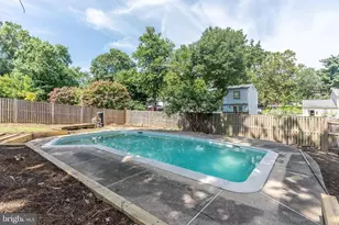 131 N Garfield Rd, Sterling, VA 20164 - Photo 13