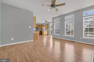 43654 Kenai Ct, Chantilly, VA 20152 - Photo 7