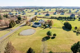 38607 Millstone Dr, Purcellville, VA 20132 - Photo 101