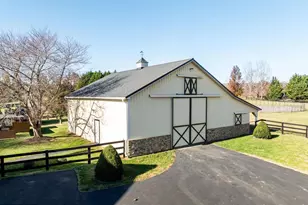 38607 Millstone Dr, Purcellville, VA 20132 - Photo 7