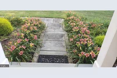 38607 Millstone Drive, Purcellville, VA 20132 - Photo 9