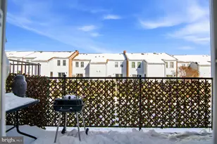 1032 Margate Ct, Sterling, VA 20164 - Photo 11