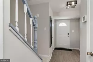 1032 Margate Ct, Sterling, VA 20164 - Photo 3