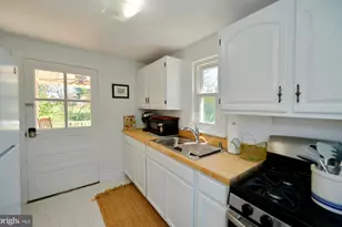 22282 St Louis Rd, Middleburg, VA 20117 - Photo 7