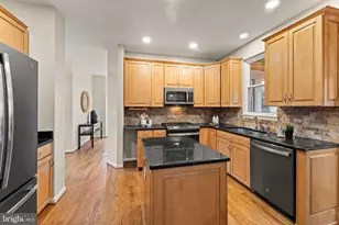 20807 Fenwick Dr, Ashburn, VA 20147 - Photo 27