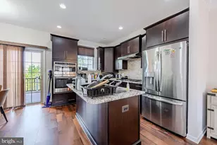 42624 Lisburn Chase Ter, Chantilly, VA 20152 - Photo 9